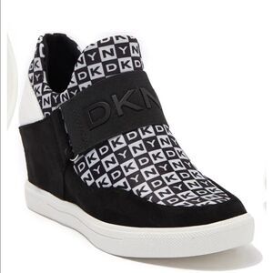 Cosmos Wedge Sneaker
DKNY